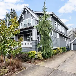 Waverly Place Portland